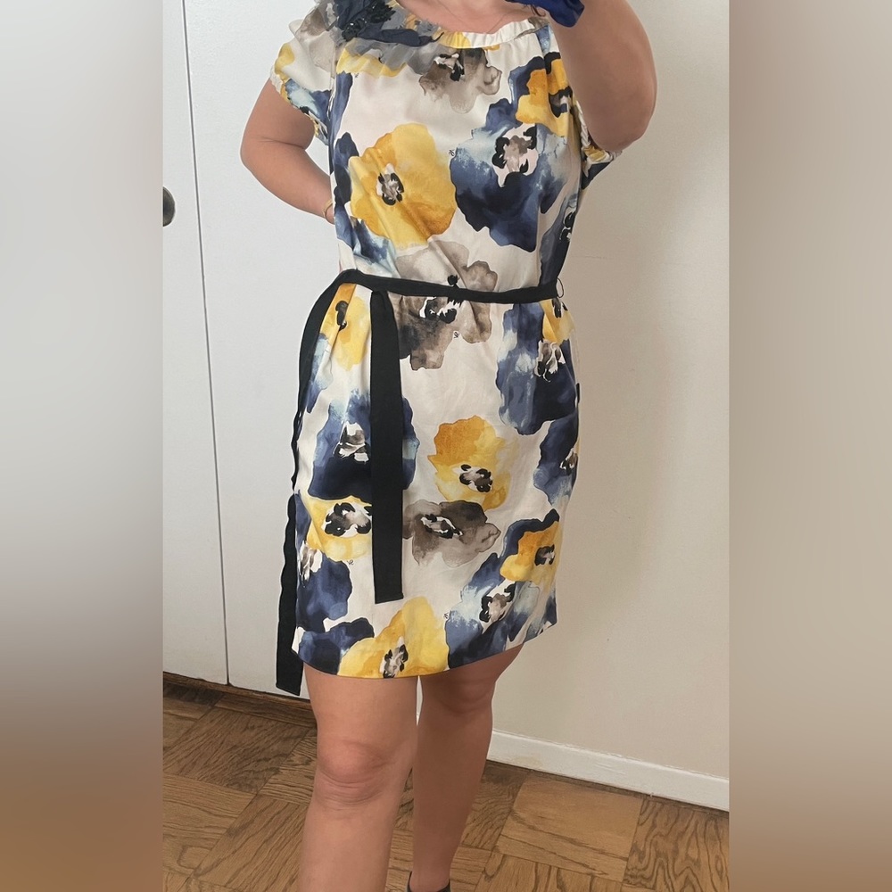 Vera Wang flower dress size S/M
